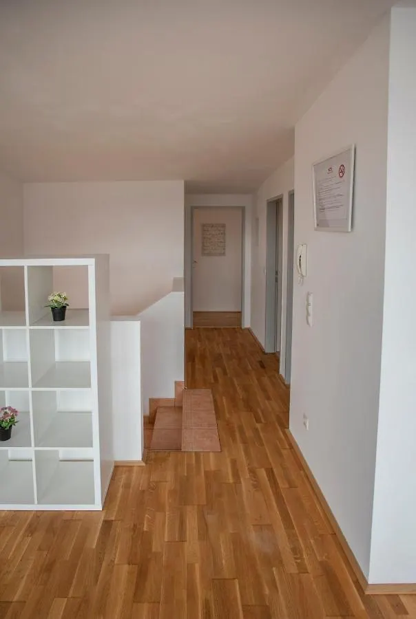 Hilltop Innsbruck Apartment I Free Parking