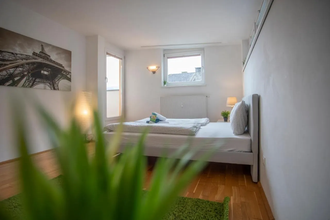 Hilltop Innsbruck Apartment I Free Parking 0*,