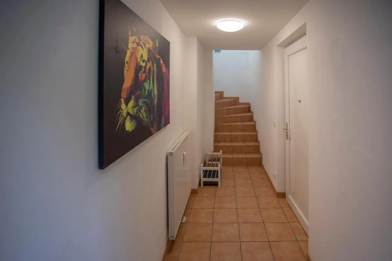 Hilltop Innsbruck Apartment I Free Parking